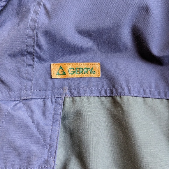 Gerry Small Pullover with Hooded Jacket - Picture 7 of 16